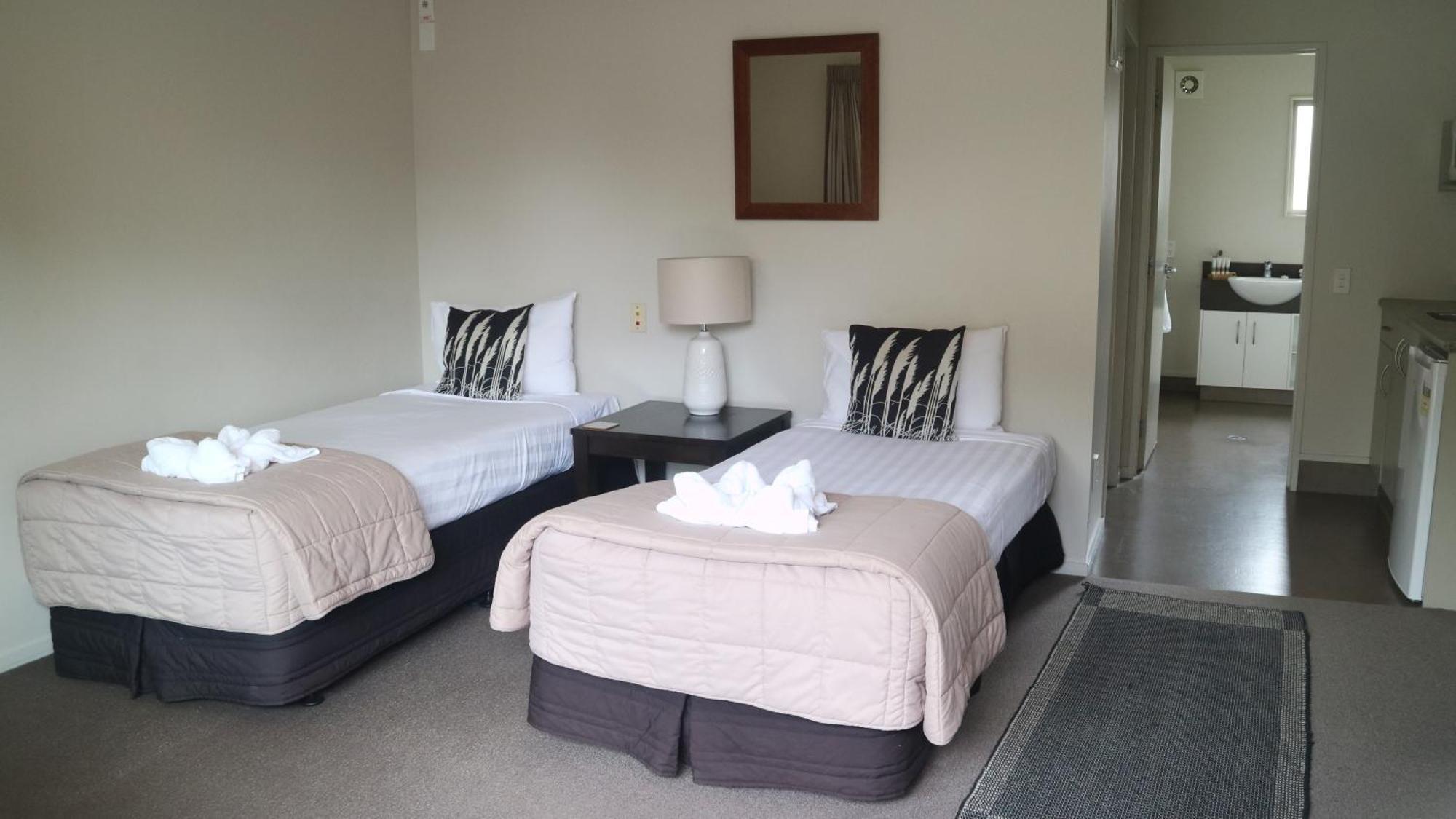 เอ็กซิคูทีฟ ออน เฟนทอน Motel โรโตรัว ภายนอก รูปภาพ