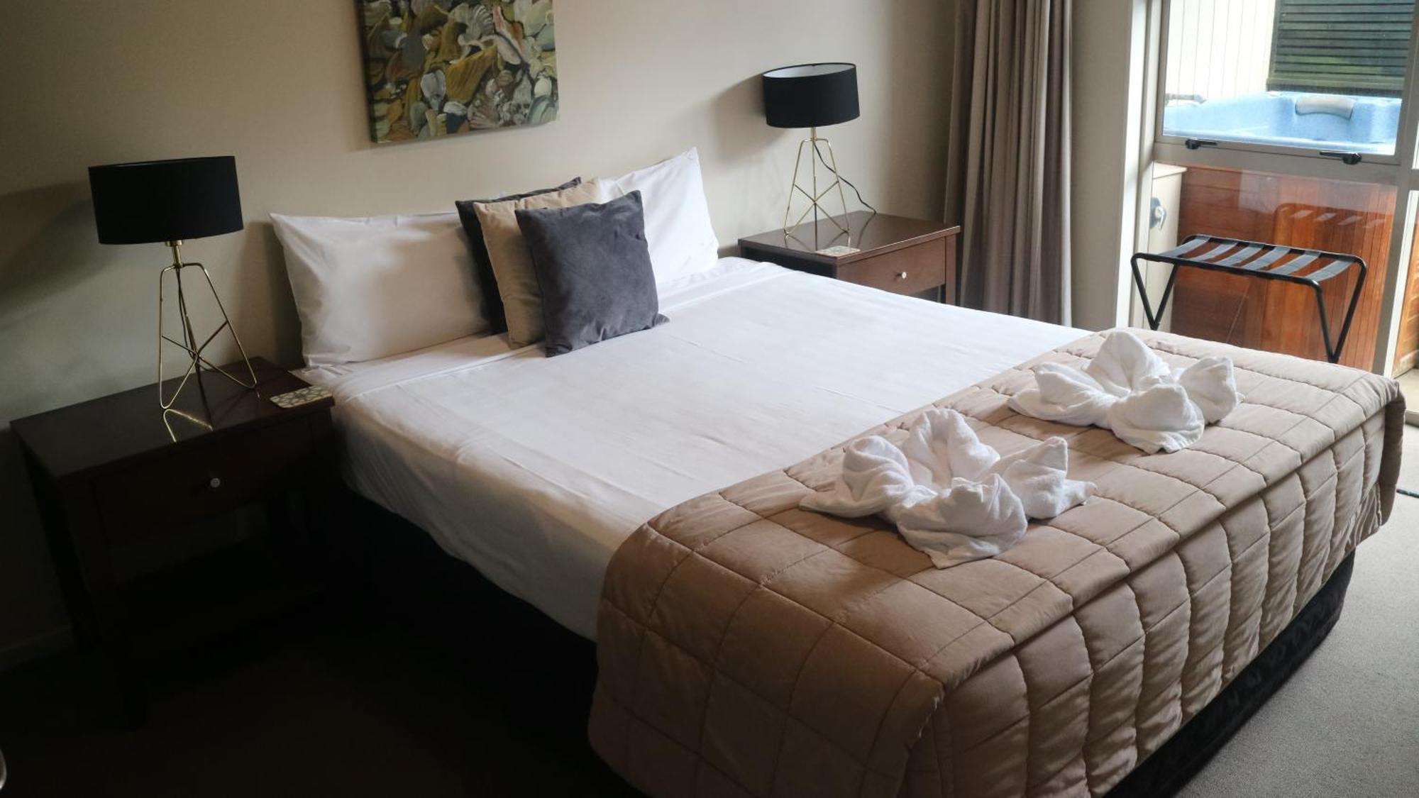 เอ็กซิคูทีฟ ออน เฟนทอน Motel โรโตรัว ภายนอก รูปภาพ